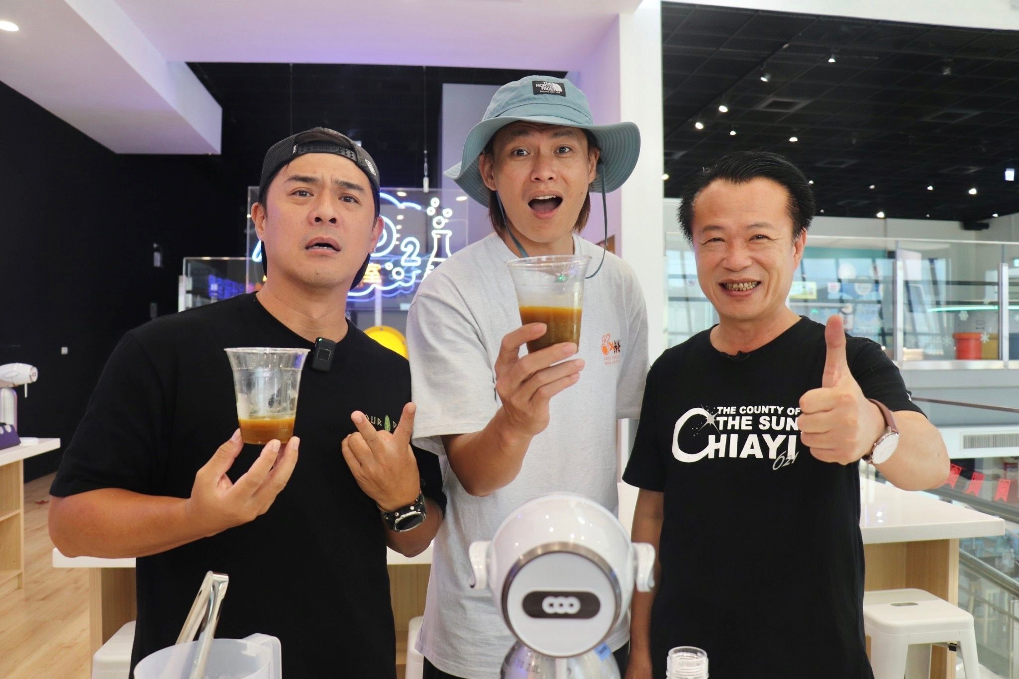 請問今晚住誰家拍攝